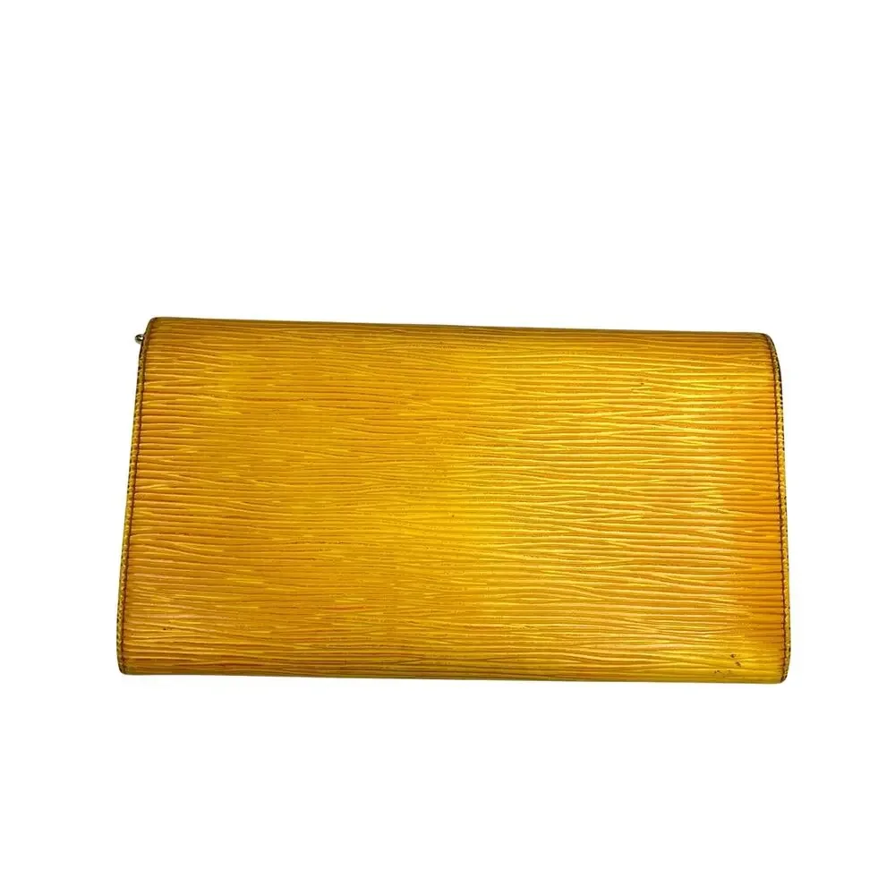 Louis Vuitton good pre